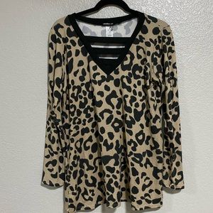 Heimish usa leopard print long tunic size s